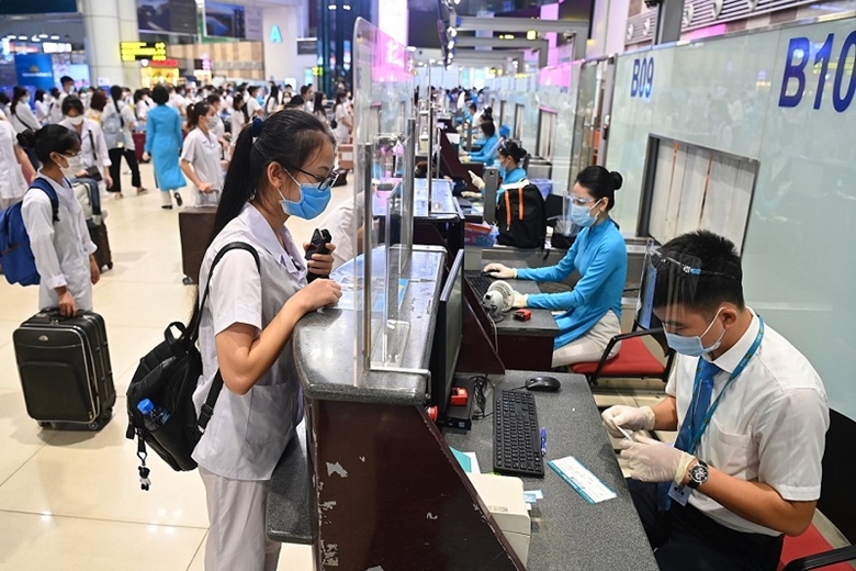 Proposition de minimiser les vols à forfait aux aéroports de Noi Bai et Tan Son Nhat